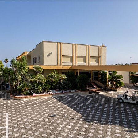 Hotel Villa Bisceglie Esterno foto