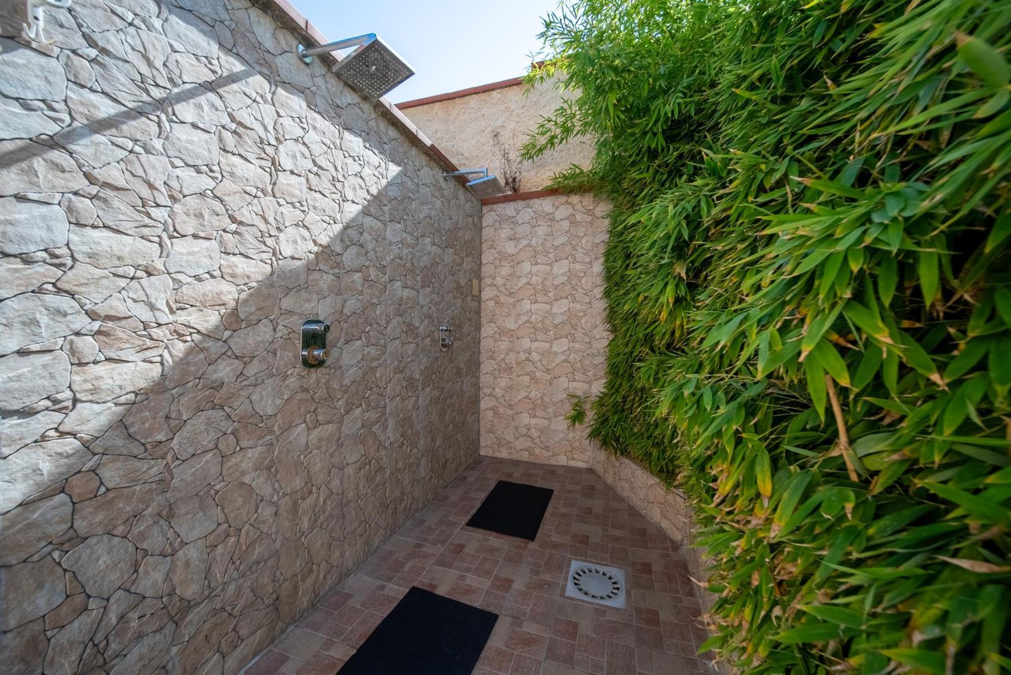 Hotel Villa Bisceglie Esterno foto