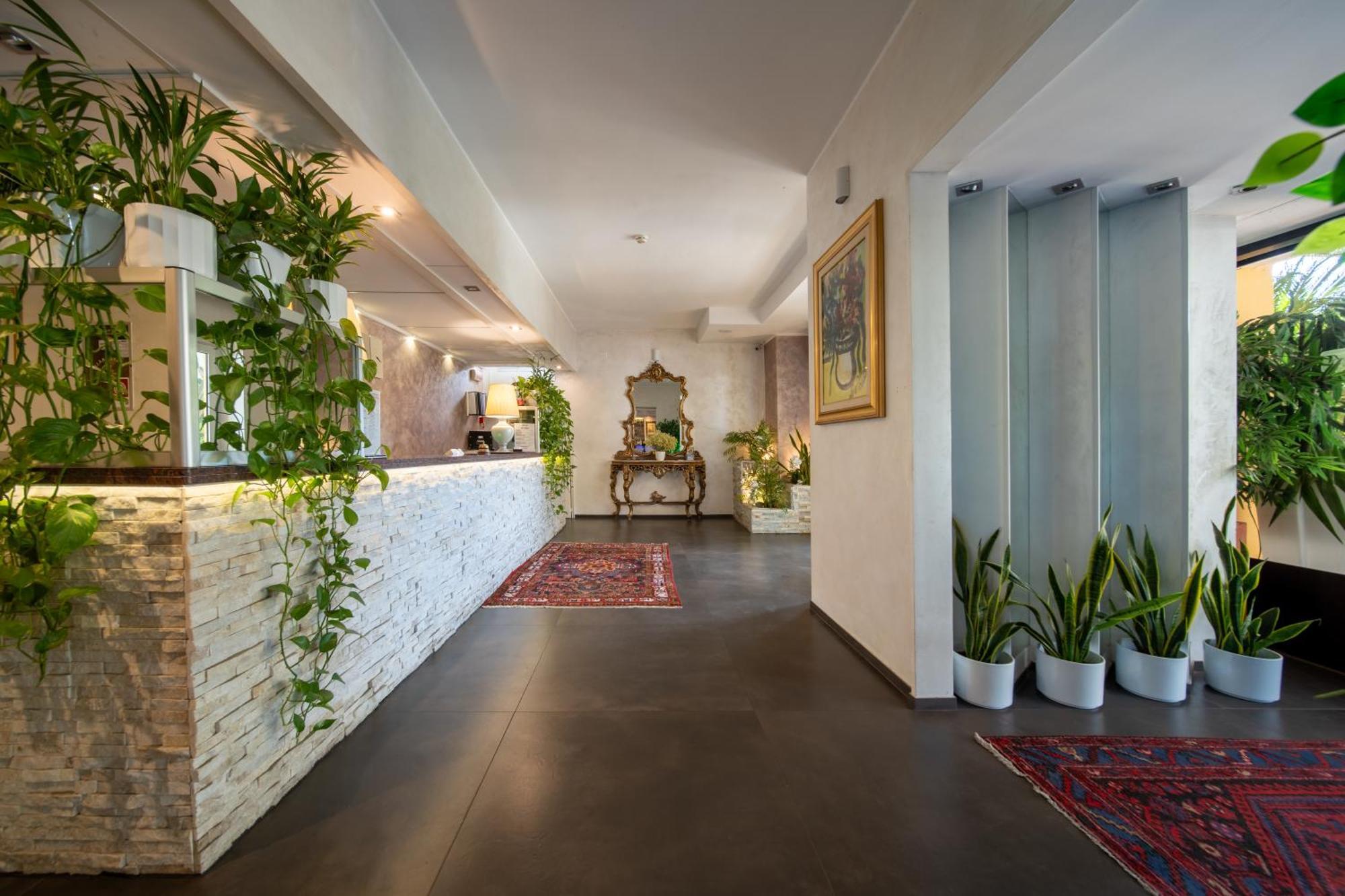 Hotel Villa Bisceglie Esterno foto