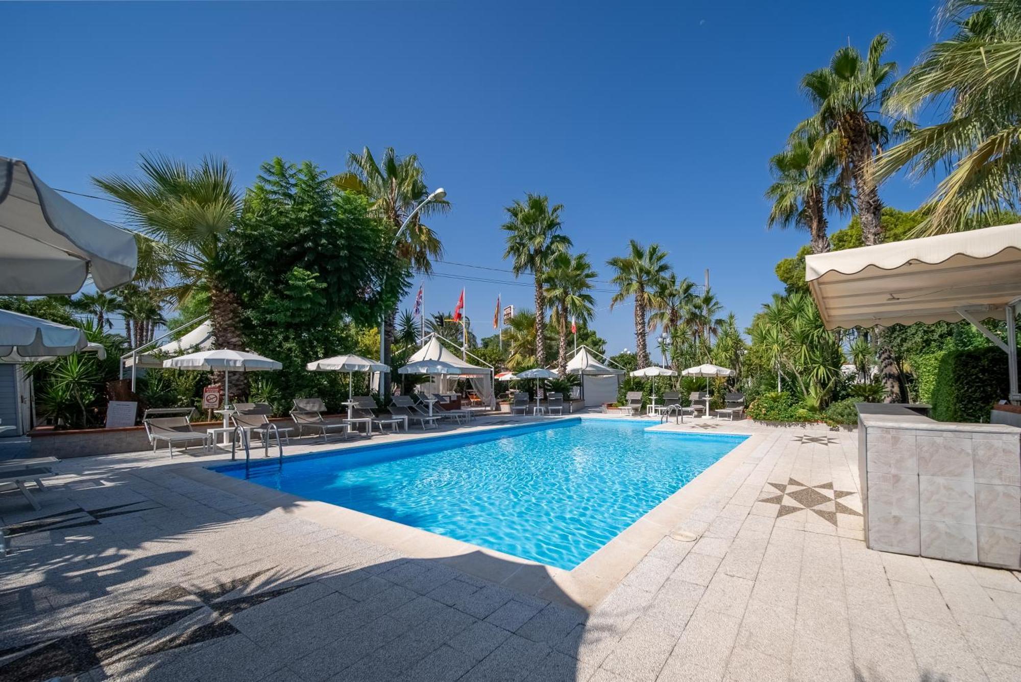 Hotel Villa Bisceglie Esterno foto